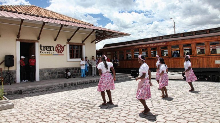 amazon tours from banos ecuador