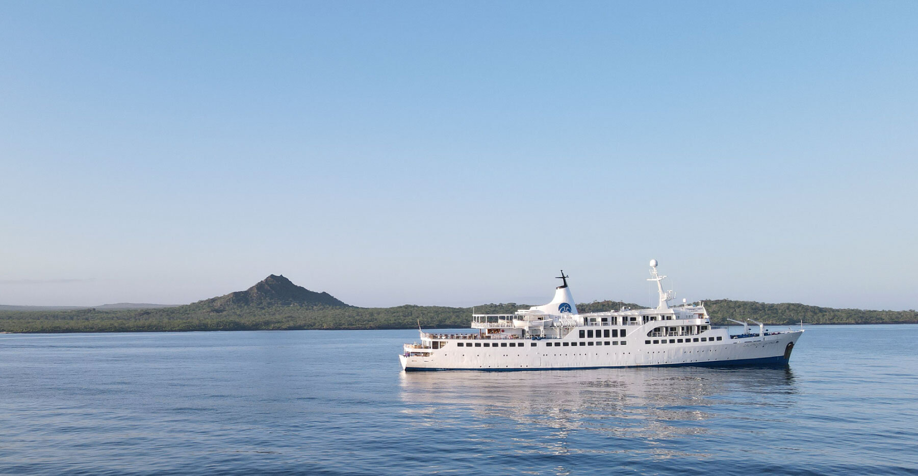 galapagos legend cruise ship